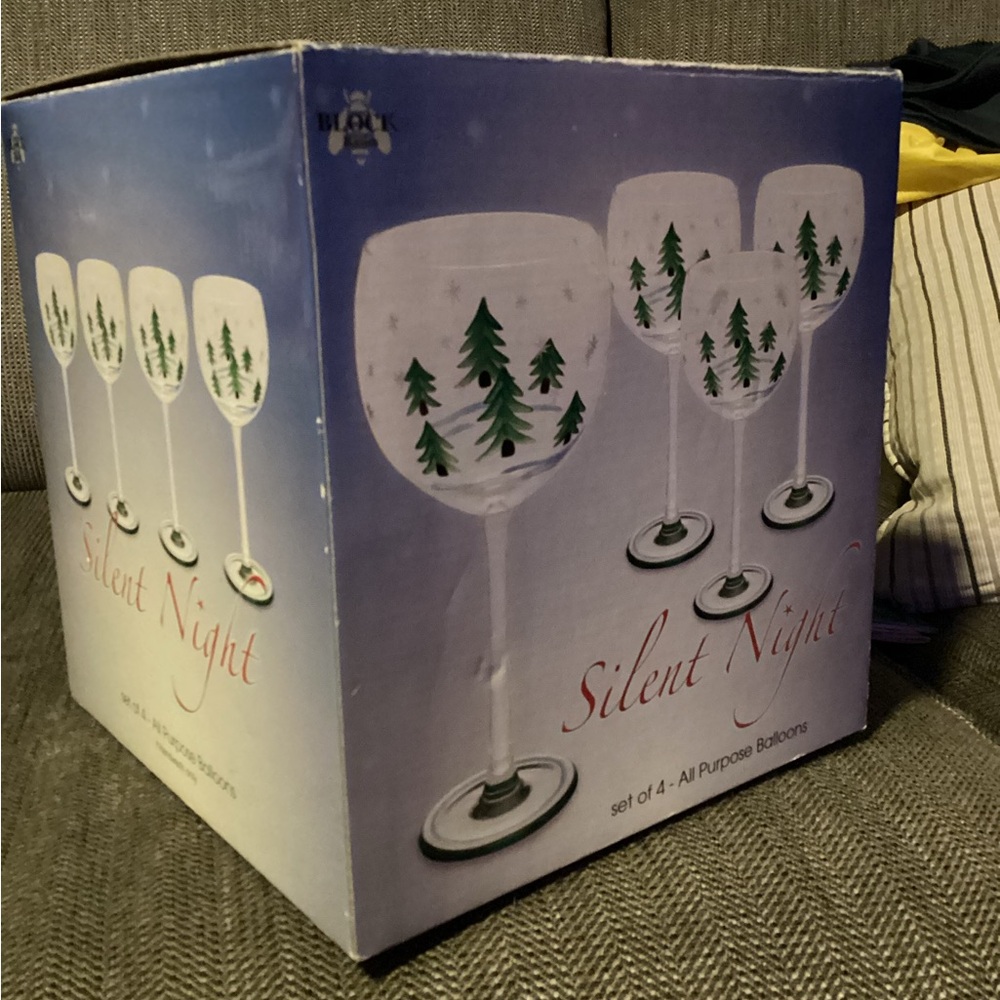 Vintage Block Crystal Silent Night Balloon Wine Glasses, set of 4 NOS